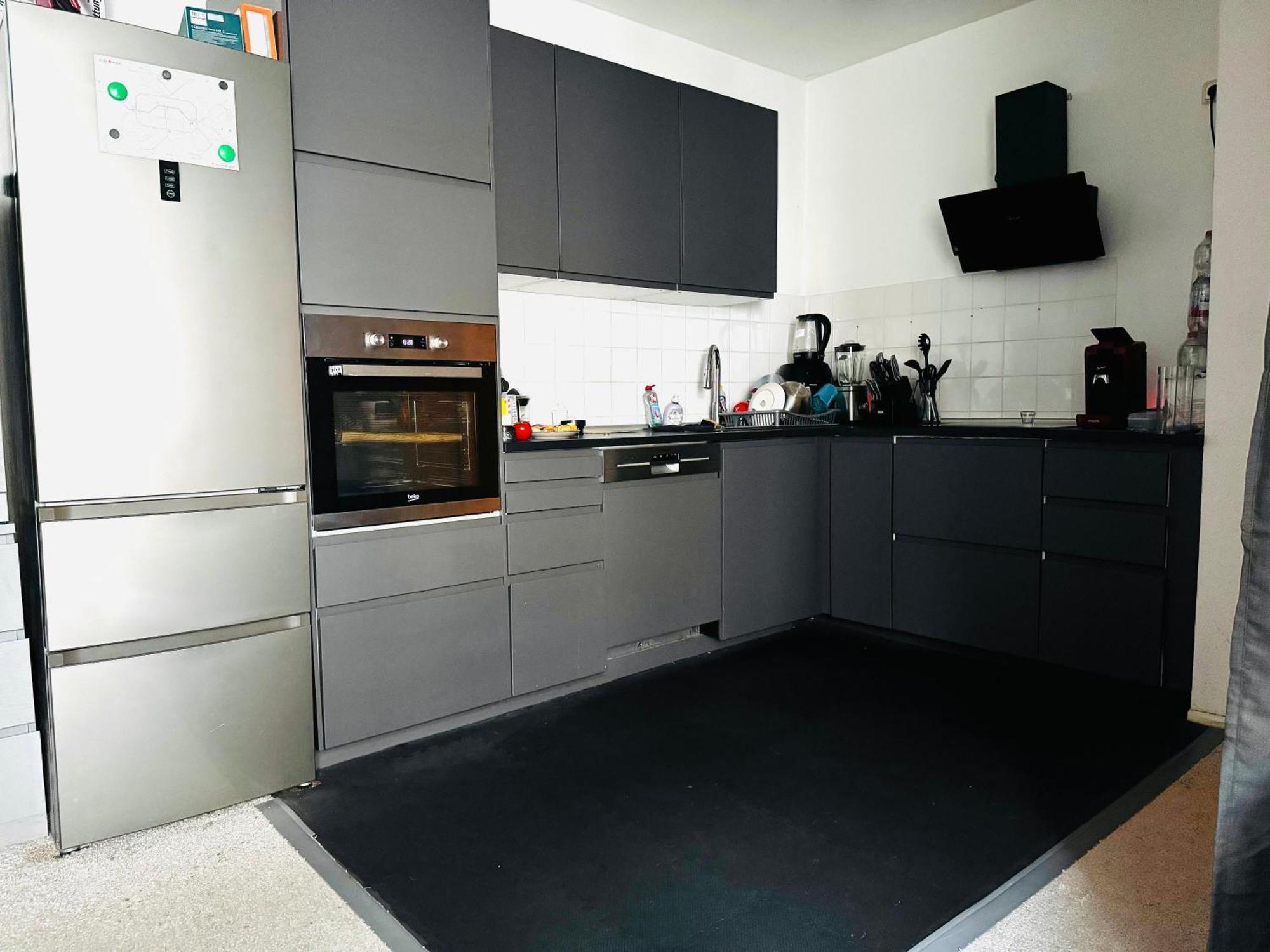 A Cosy, Super Quiet Room In Wedding — Photos 3